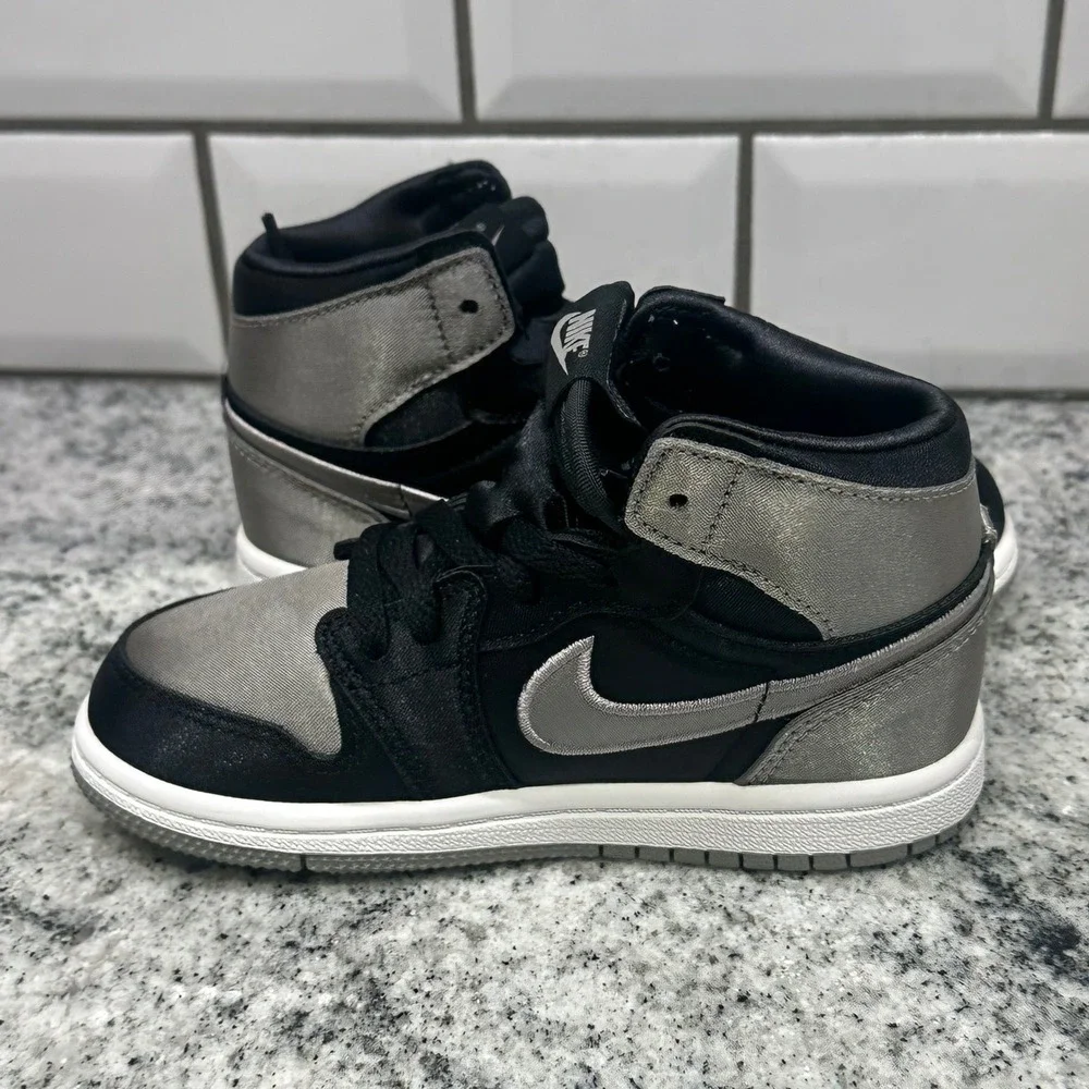 Nike Jordan 1 Retro High OG TD Black Medium Grey White FD5305 010‎ Toddler Sz 9c
